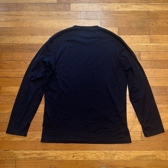 Brunello Cucinelli XL slim fit cotton crew. Pit to pit:22.5" Length:30" - Picture 10 of 10